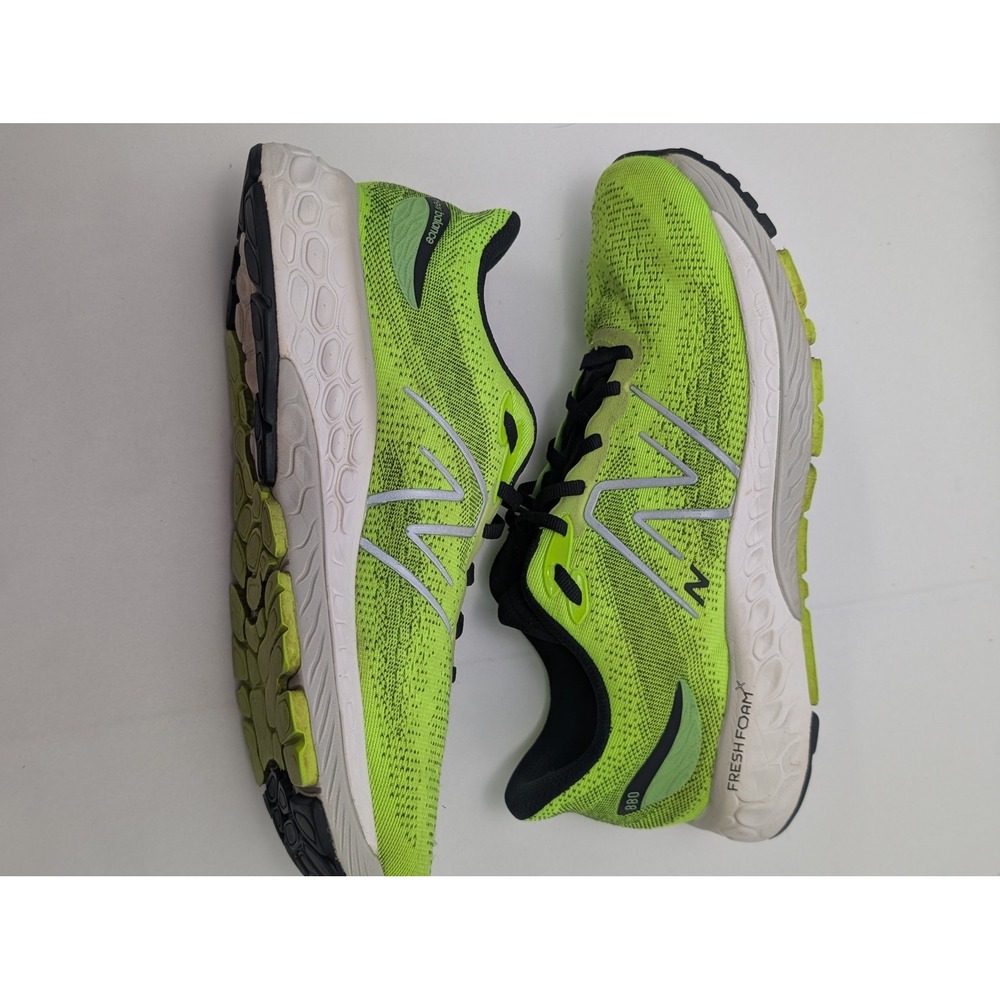 New Balance Men's 9.5D 880 v12 Men's Running Shoes Lime Green Black M880L12 - Picture 10 of 12